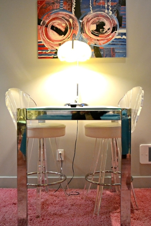 Imagen de la habitación del Hotel Retro Suites. Foto 12