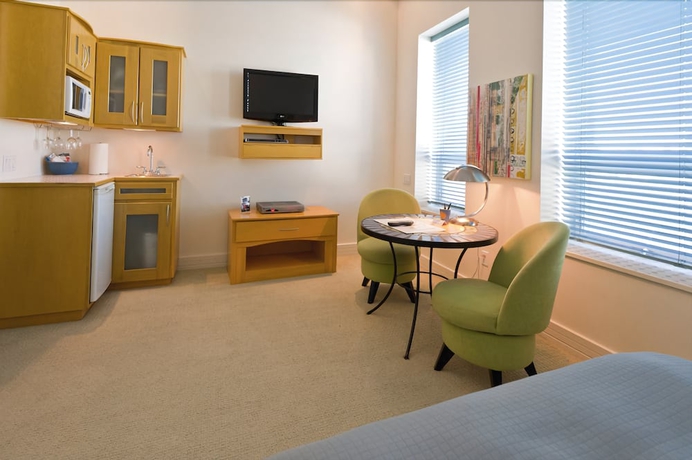 Imagen de la habitación del Hotel Retro Suites. Foto 17