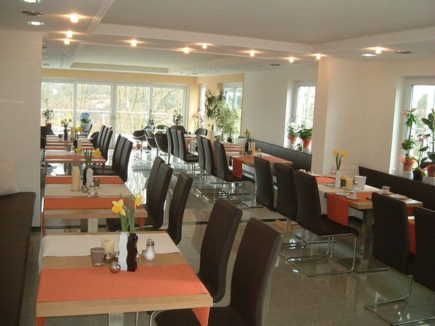 Imagen del bar/restaurante del Hotel Retterath am Nürburgring. Foto 2