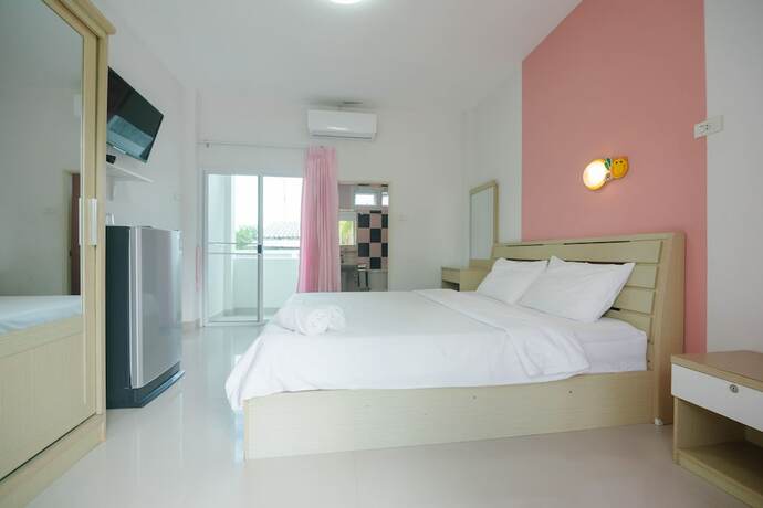 Imagen de la habitación del Hotel Reuan Chom Dao Resort. Foto 12