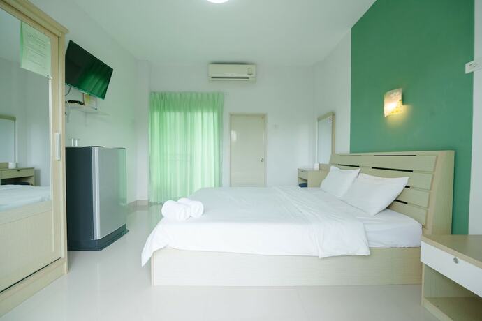 Imagen de la habitación del Hotel Reuan Chom Dao Resort. Foto 16