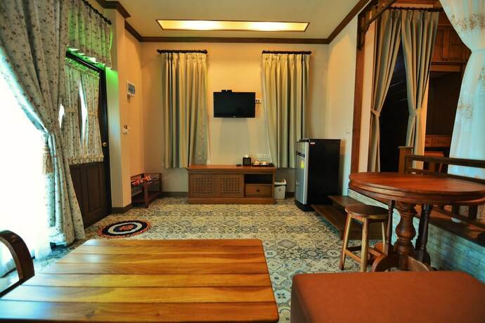 Imagen general del Hotel Reuan Napasorn. Foto 2