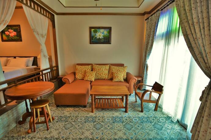 Imagen general del Hotel Reuan Napasorn. Foto 12