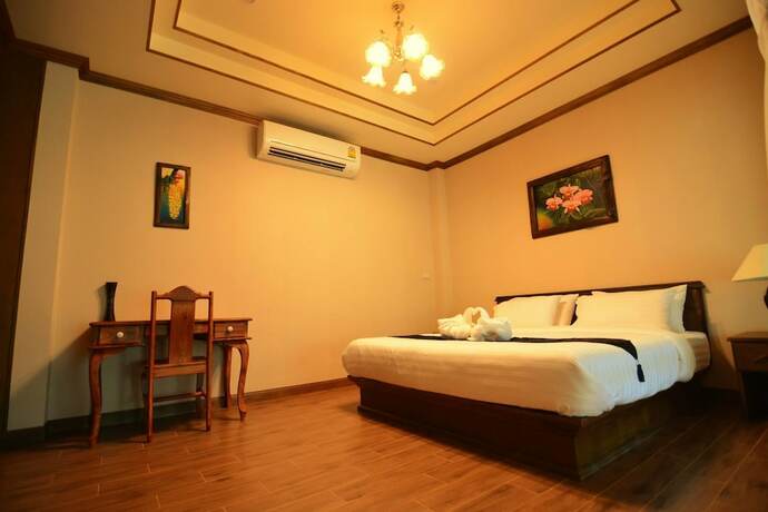 Imagen general del Hotel Reuan Napasorn. Foto 14