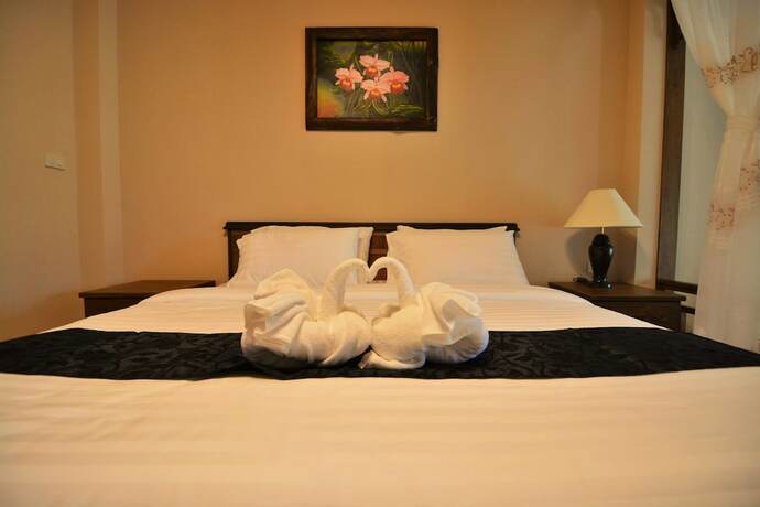 Imagen de la habitación del Hotel Reuan Napasorn. Foto 20