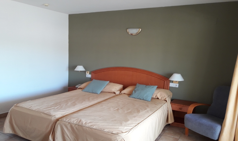 Imagen de la habitación del Hotel Reuma-sol. Foto 3