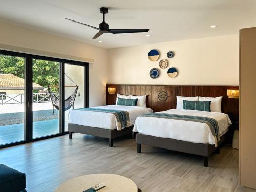 Imagen de la habitación del Hotel Reunion and Wellness Center. Foto 18