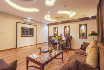 Imagen de los interiores del Hotel Revan Palace. Foto 7