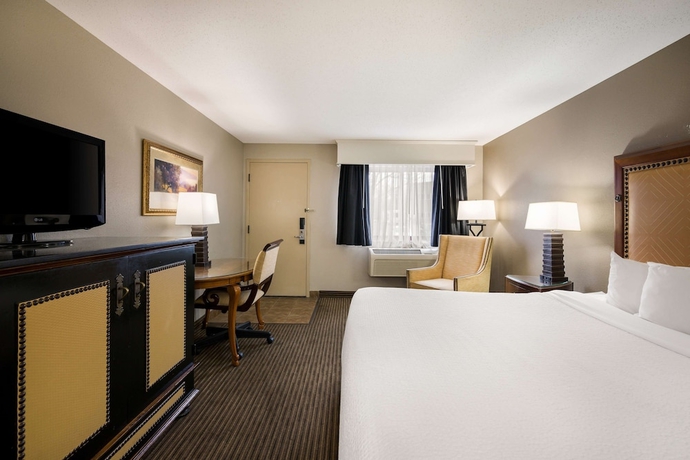 Imagen de la habitación del Hotel Revel Minot, SureStay Collection by Best Western. Foto 5