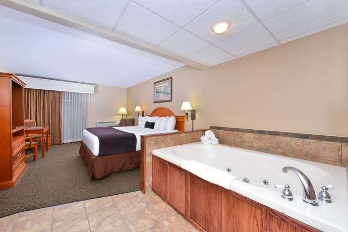 Imagen de la habitación del Hotel Revel Minot, SureStay Collection by Best Western. Foto 11