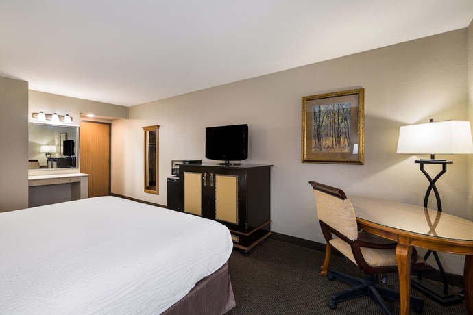 Imagen de la habitación del Hotel Revel Minot, SureStay Collection by Best Western. Foto 13