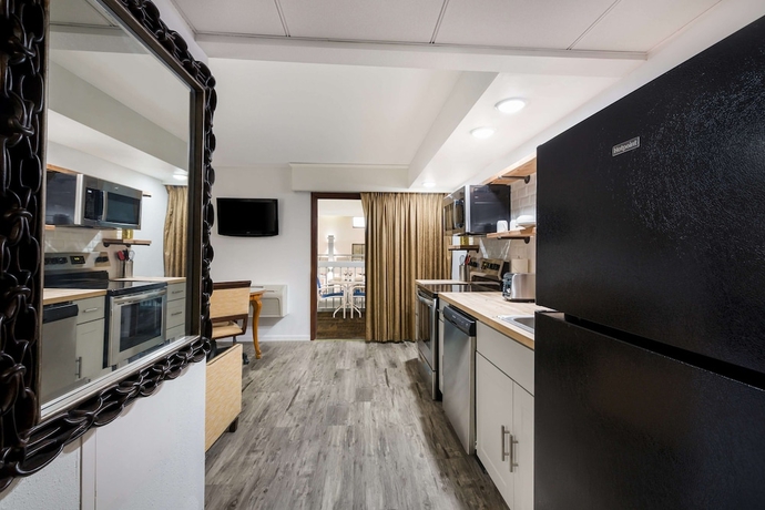 Imagen de la habitación del Hotel Revel Minot, SureStay Collection by Best Western. Foto 15