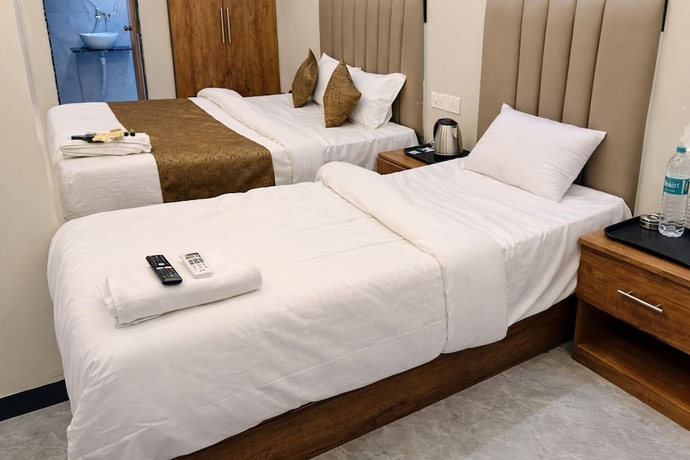 Imagen de la habitación del Hotel Revelon Grand Hotel. Foto 11