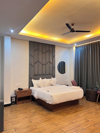 Imagen de la habitación del Hotel Revelon Grand Hotel. Foto 12