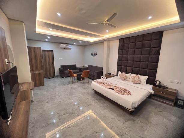 Imagen de la habitación del Hotel Revelon Grand Hotel. Foto 15