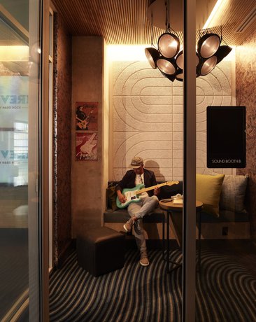 Imagen de los interiores del Hotel Reverb by Hard Rock Downtown Atlanta. Foto 20