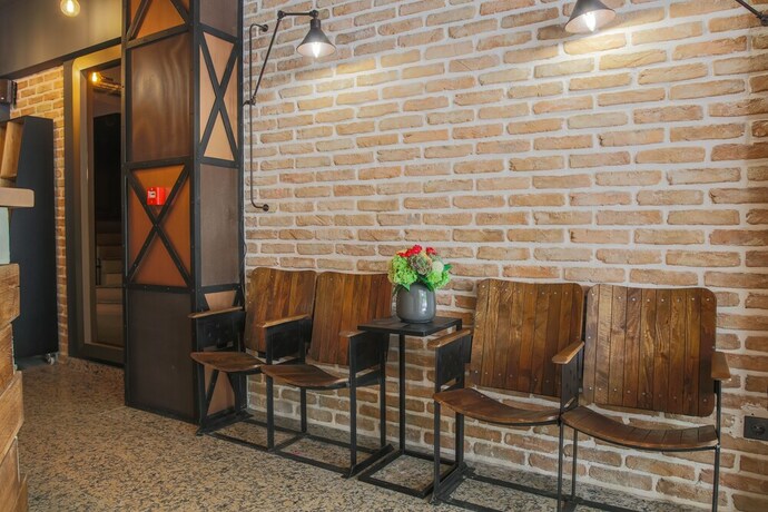 Imagen de los interiores del Hotel Reverence. Foto 16