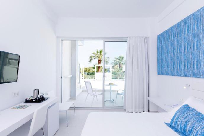 Imagen de la habitación del Hotel Reverence Mare - Adults Only. Foto 11