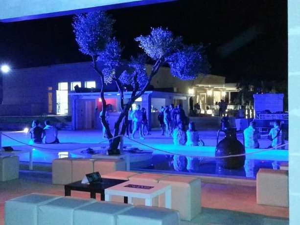 Imagen del bar/restaurante del Hotel Reverse, Pantanagianni. Foto 4