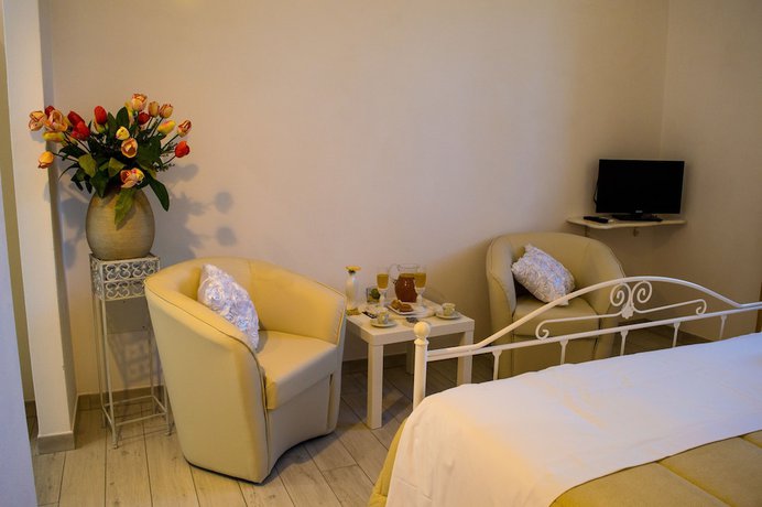 Imagen de la habitación del Hotel Reverse, Pantanagianni. Foto 15