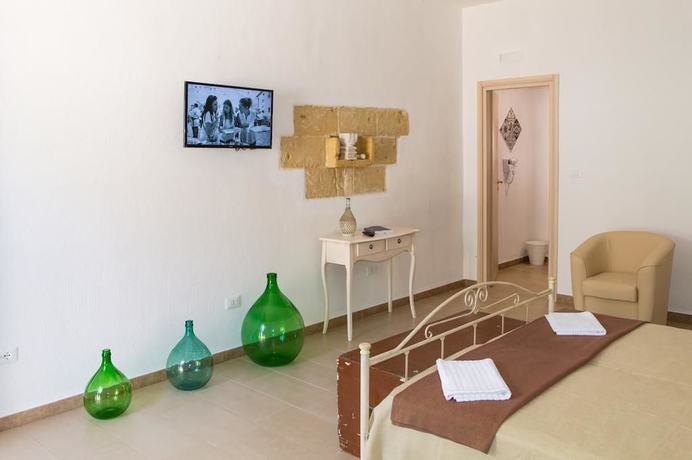 Imagen de la habitación del Hotel Reverse, Pantanagianni. Foto 19