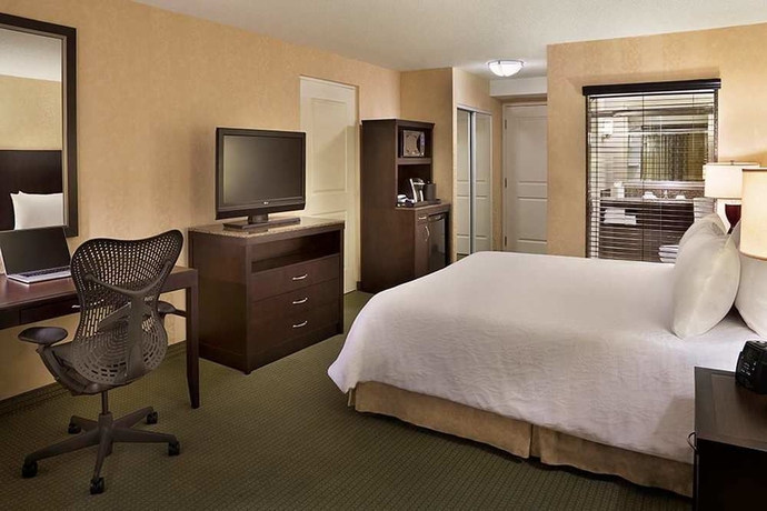 Imagen de la habitación del Hotel Revery Toronto Downtown, Curio Collection by Hilton. Foto 7