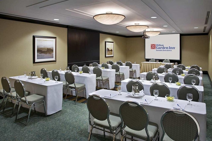 Imagen de los interiores del Hotel Revery Toronto Downtown, Curio Collection by Hilton. Foto 12