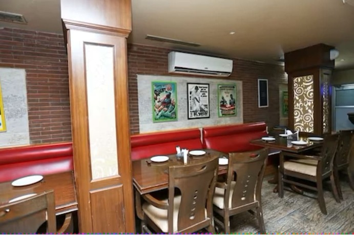 Imagen general del Hotel Revking at Batra. Foto 12