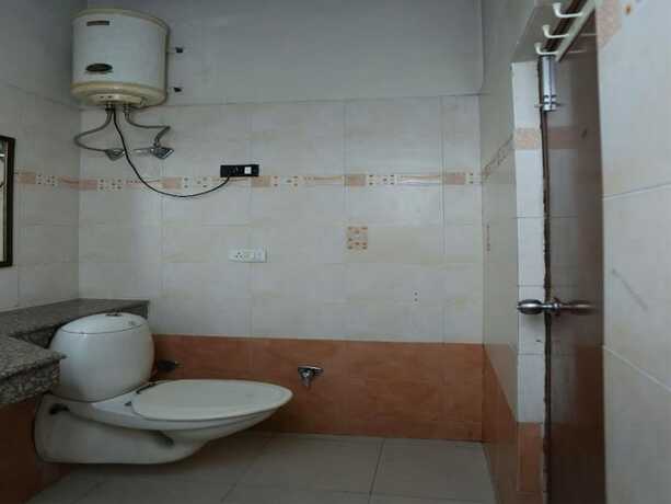 Imagen general del Hotel Revking at Batra. Foto 13