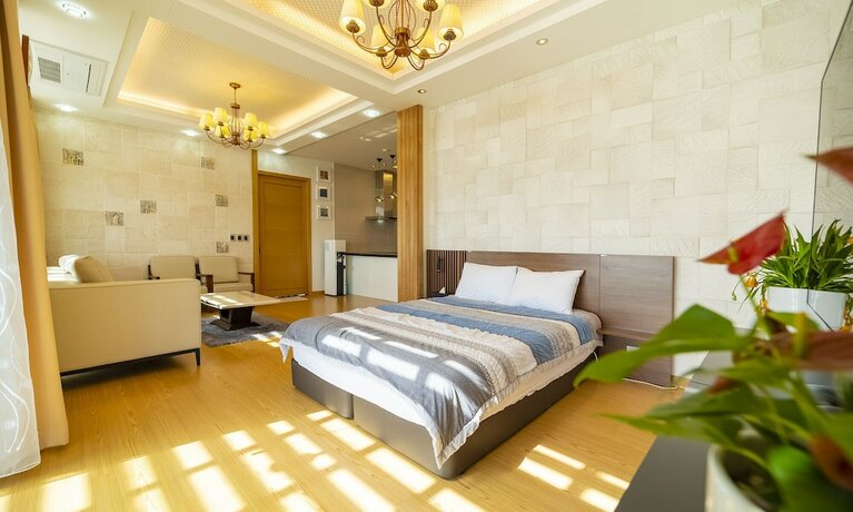 Imagen general del Hotel Revoir. Foto 8