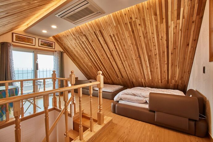 Imagen de la habitación del Hotel Revoir. Foto 14