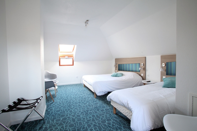 Imagen de la habitación del Hotel Revotel. Foto 9