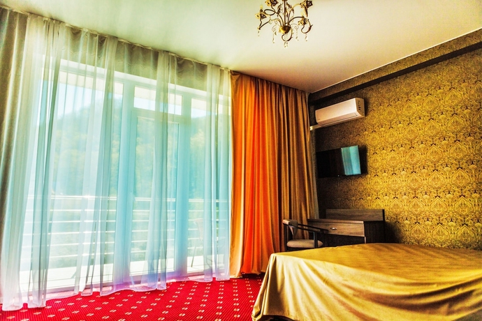 Imagen de la habitación del Hotel Revu. Foto 10