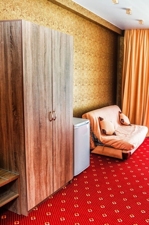 Imagen de la habitación del Hotel Revu. Foto 12