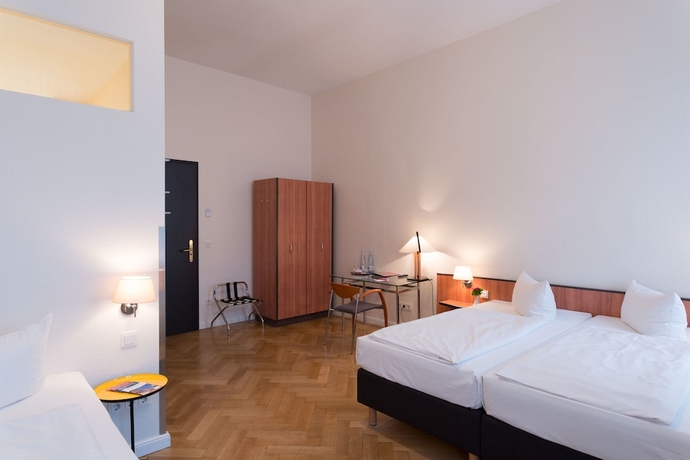 Imagen de la habitación del Hotel Rewari Berlin. Foto 4