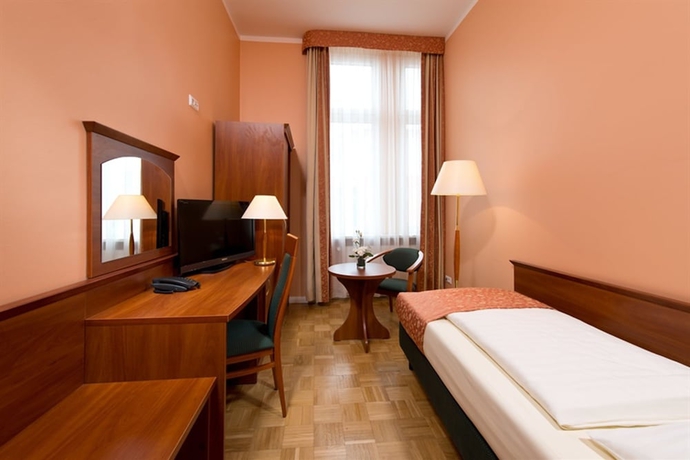 Imagen de la habitación del Hotel Rewari Berlin. Foto 9