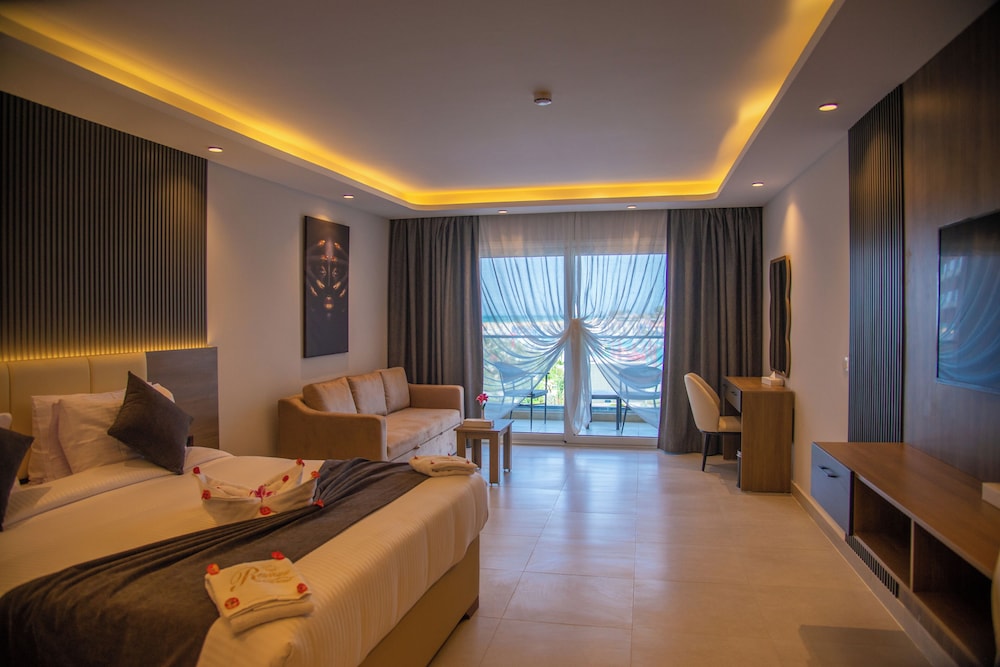 Imagen de la habitación del Hotel Rewaya Majestic Resort. Foto 5