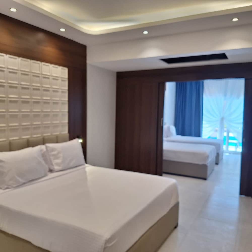 Imagen de la habitación del Hotel Rewaya Majestic Resort. Foto 7