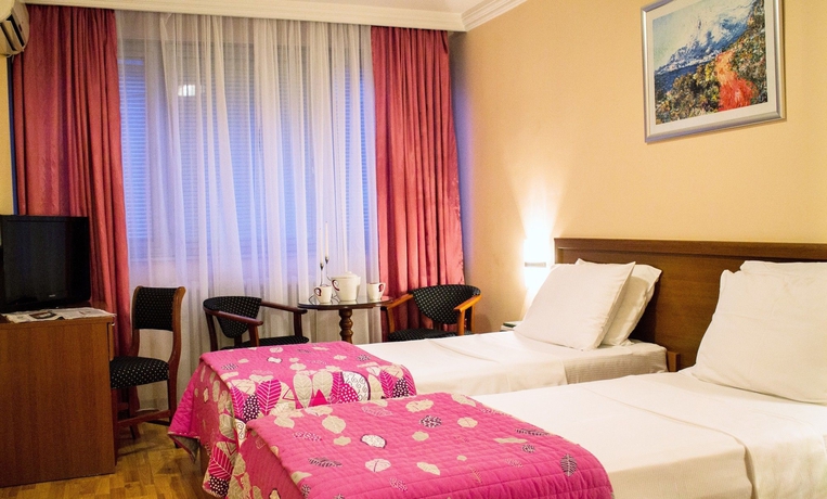 Imagen de la habitación del Hotel Rex, Belgrado. Foto 16