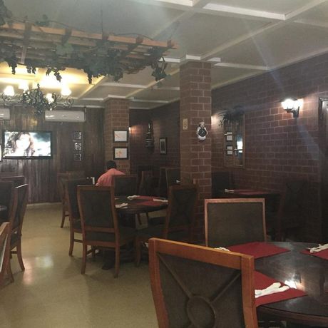 Imagen de los interiores del Hotel Rex, Chitr&eacute;. Foto 13