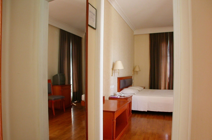 Imagen de la habitación del Hotel Rex, Kalamata. Foto 7