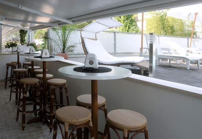 Imagen del bar/restaurante del Hotel Rex, Lignano Sabbiadoro. Foto 2
