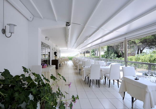 Imagen del bar/restaurante del Hotel Rex, Lignano Sabbiadoro. Foto 4