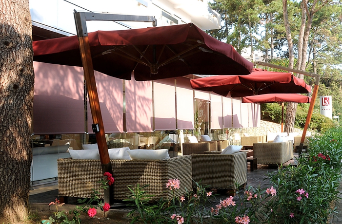 Imagen de los exteriores del Hotel Rex, Lignano Sabbiadoro. Foto 15