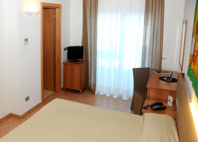 Imagen de la habitación del Hotel Rex, Lignano Sabbiadoro. Foto 12