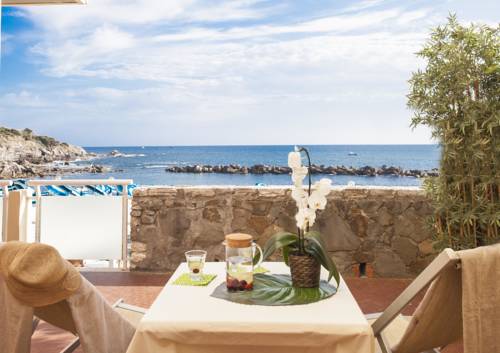 Imagen de la habitación del Hotel Rex, Livorno. Foto 9