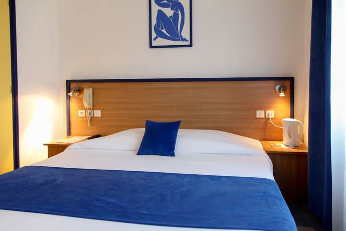 Imagen de la habitación del Hotel Rex, Lorient. Foto 4