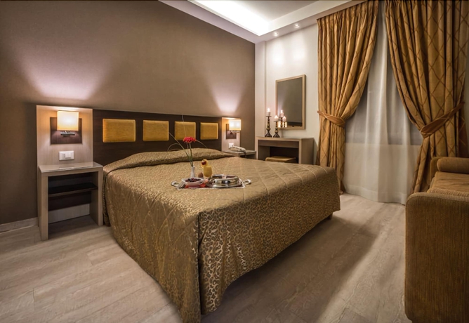 Imagen de la habitación del Hotel Rex, Nauplia. Foto 8