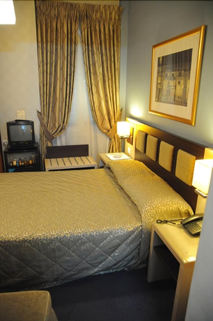 Imagen de la habitación del Hotel Rex, Nauplia. Foto 14