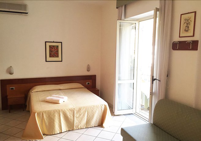 Imagen de la habitación del Hotel Rex, Praia A Mare. Foto 11